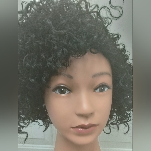 Wig - Picture 2 of 5